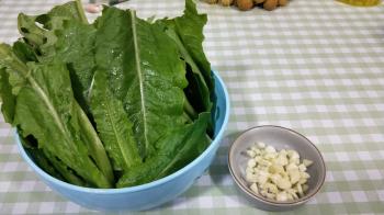 用豆豉鲮鱼做简单的一餐饭，味道居然出奇的好  -图3